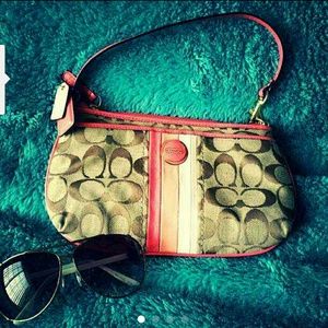 Small authentic Coach shoulder purse