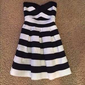 Elastic stripe fit n flare dress