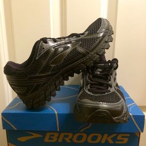 Adrenaline GTS 15 Running Shoes