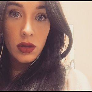 Meet your Posher, Brea