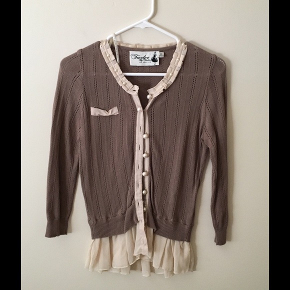 Forever 21 Sweaters - Forever 21 cute cardigan