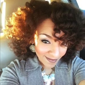 Meet your Posher, Adrienne