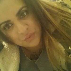 Meet your Posher, Caroline