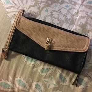 Jessica Simpson Wristlet