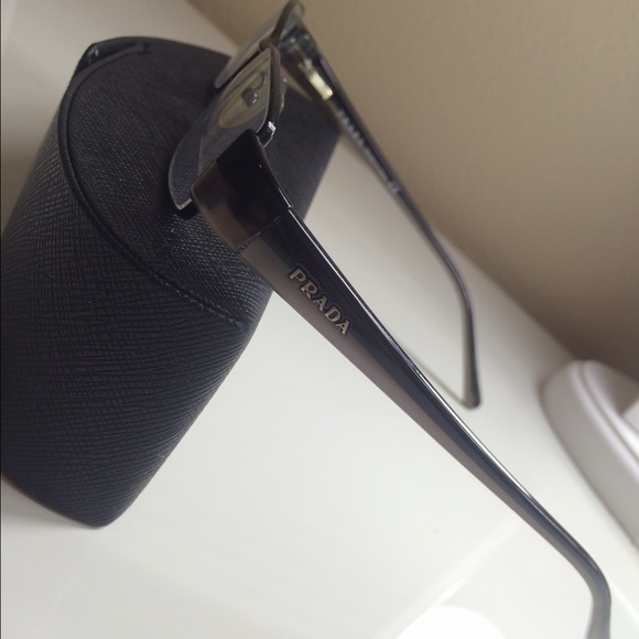 Prada frames!! - Picture 2 of 4