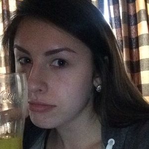 Meet your Posher, Alicia
