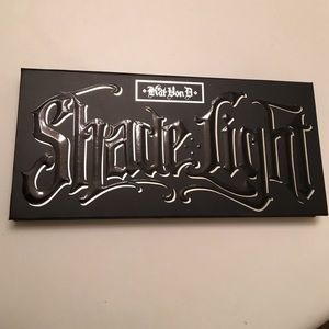 KAT VON D CONTOUR PALETTE