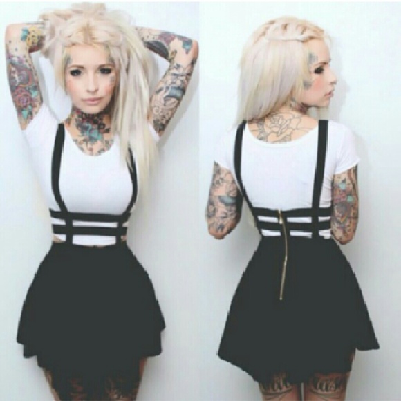 Cute caged skirt!
