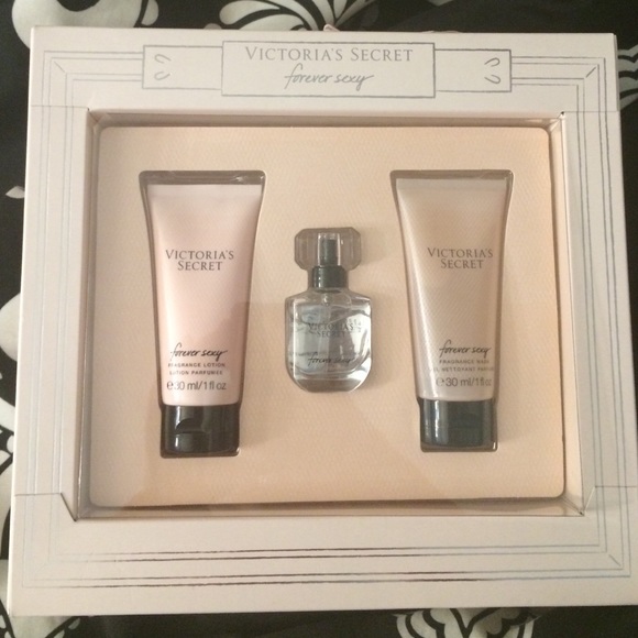 NEVER USED VS Forever Sexy :)