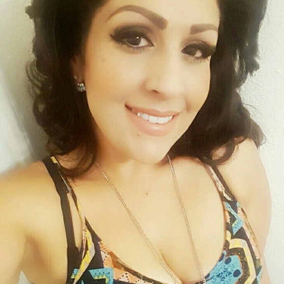 Meet your Posher, Vanessa - Picture 3 of 4