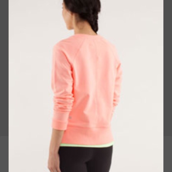 🎉SALE!🎉Lululemon Rejuvenate Pullover - size 2 - Picture 3 of 4