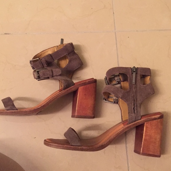 Dolce Vita Shoes - Taupe dolce vita sandals