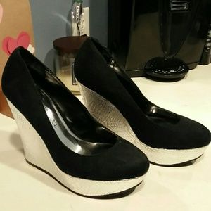 Kardashian kollection heels