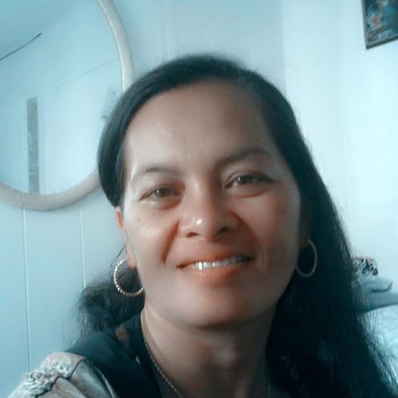 Meet your Posher, Erlinda - Picture 1 of 1