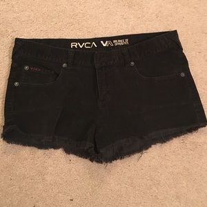 Cut off shorts