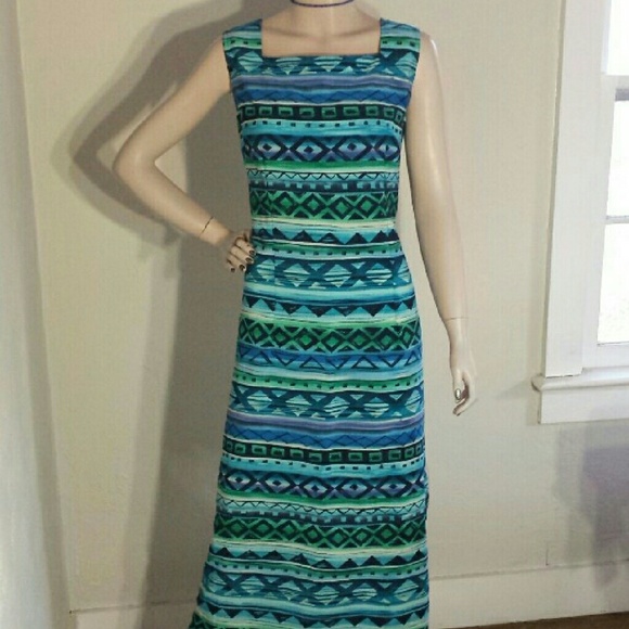 Like New! Bright beautiful hues of Blues & Greens! - Picture 3 of 3