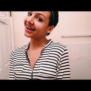 Meet your Posher, Ari