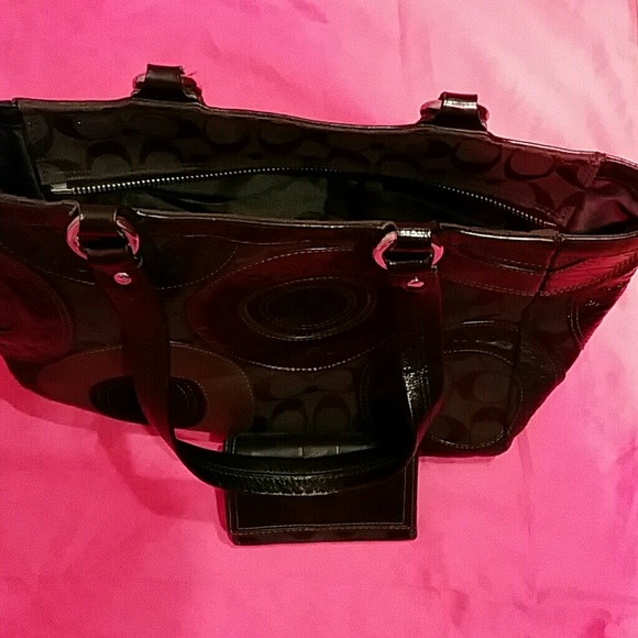 Authentic Coach with Wallet!! - Picture 4 of 4