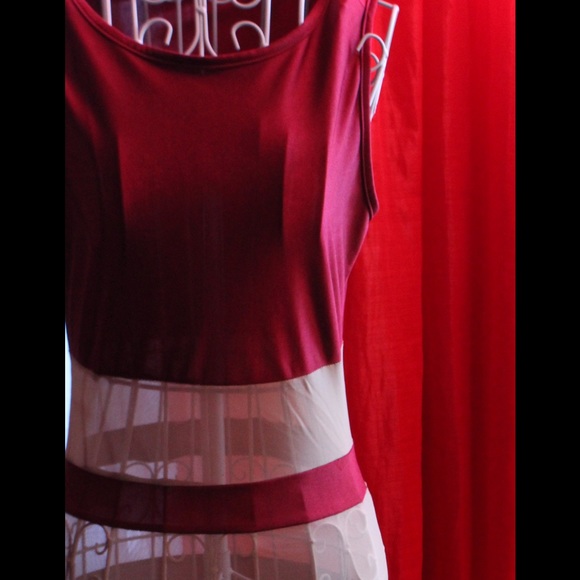 Red bodycon midi - Picture 1 of 2