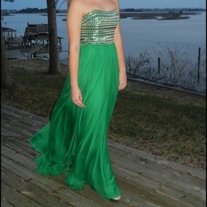 prom/ pageant dress