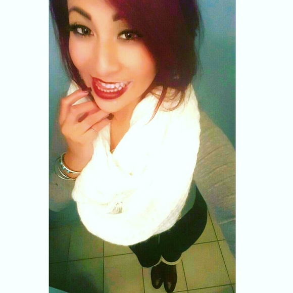 Meet your Posher, Sidney