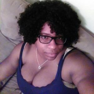 Meet your Posher, Monique