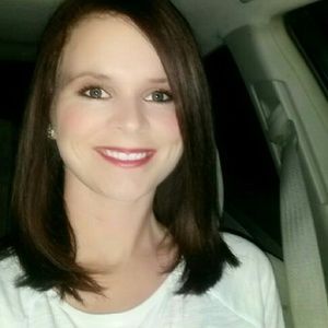 Meet your Posher, Traci