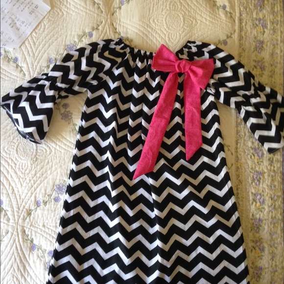 Girl dresses with matching doll dress