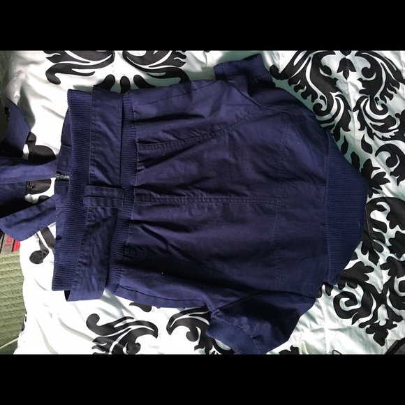 Jacket - Picture 3 of 3