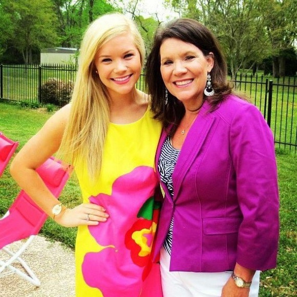 Meet your Posher, Rebecca - Picture 2 of 4