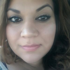 Meet your Posher, Raquel