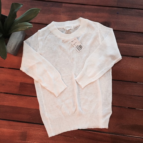 Forever 21 Sweaters - White Forever21 sweater Sz Sm NWT.