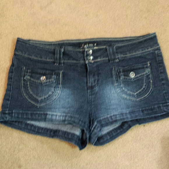 L.e.i. Ashley Lowrise juniors denim shorts size 13