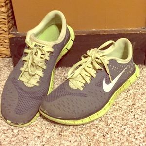 ‼️Last Chance‼️Nike Free 4.0 - priced to sell!