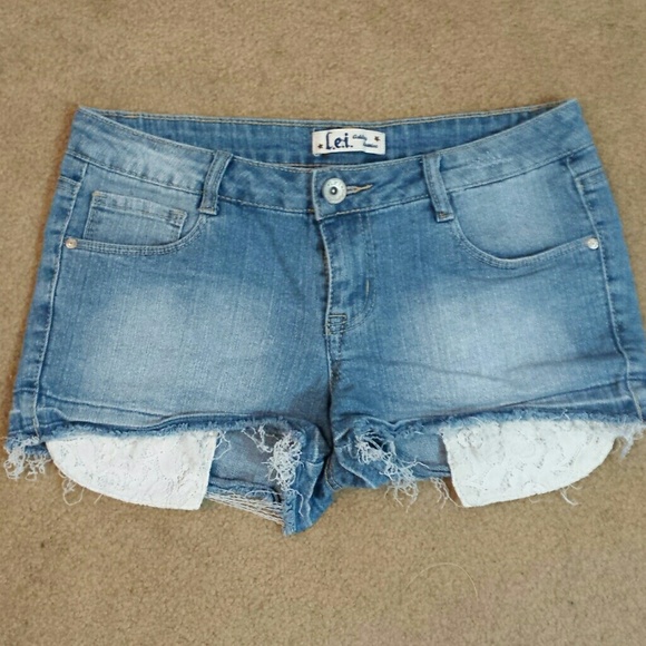 L.e.i. Ashley Lowrise denim shorts juniors size 9