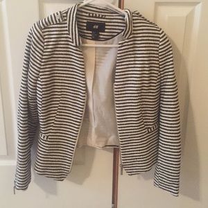 Black and white H&M blazer