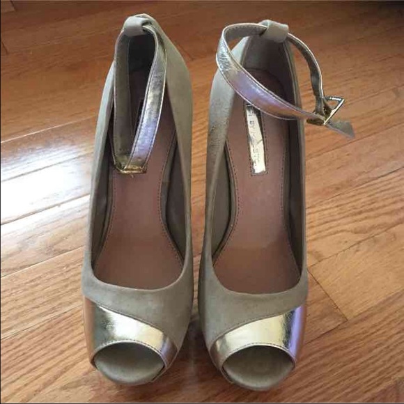 NEW BAKER'S "REANNA" Peep Toe Pumps - Picture 2 of 4