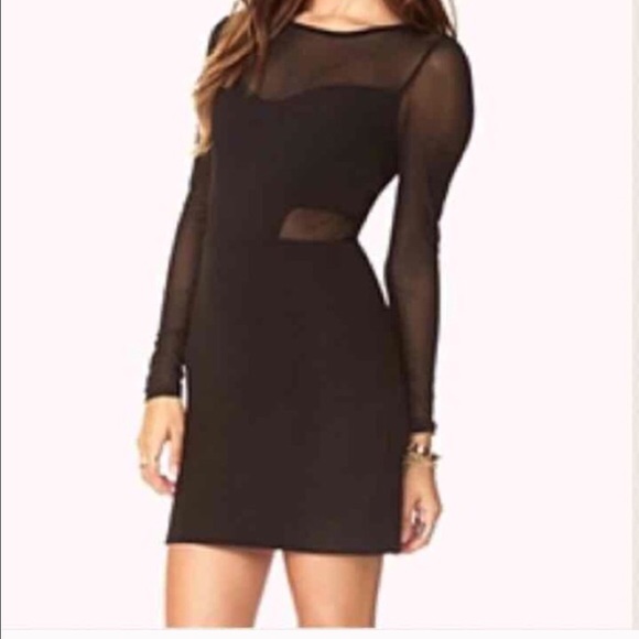 Dresses & Skirts - Body Con Dress⭐️