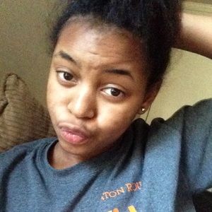 Meet your Posher, Deja