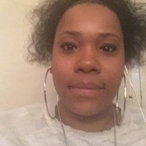 Meet your Posher, Ada