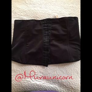 Waist Trainer 👙