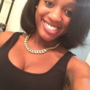 Meet your Posher, Samone