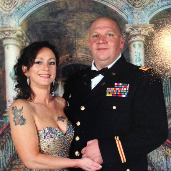Meet your Posher, Jennifer - Picture 1 of 1