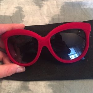 Red velvet Italia independent sunnies