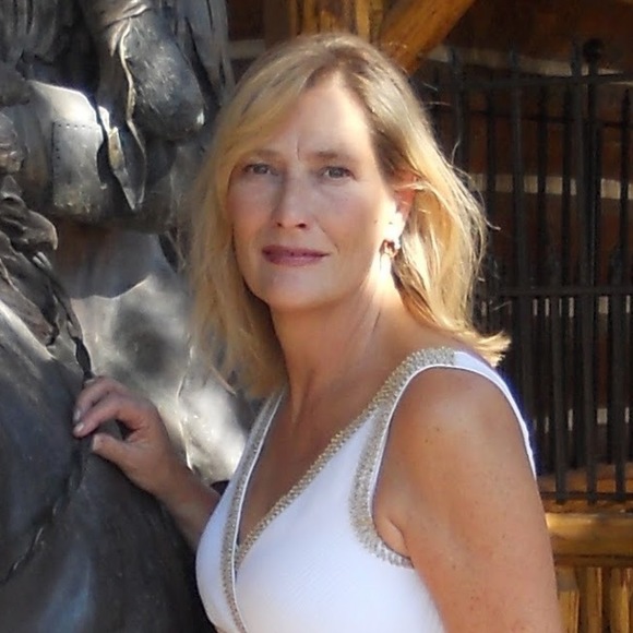 Meet your Posher, Susan - Picture 1 of 1