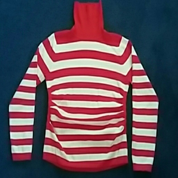 Red & White Sweater - Picture 1 of 2