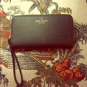 Kate spade with a gift card