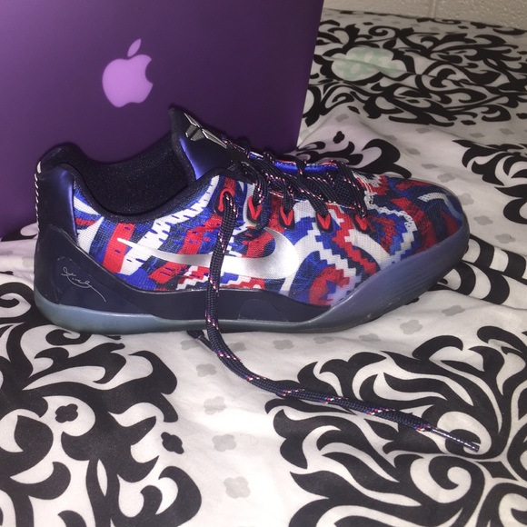 Nike Fourth of July kobes. - Picture 1 of 1