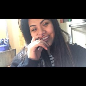 Meet your Posher, Lydia