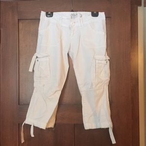 White BKE cargo capris. Thick soft cotton.